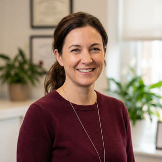 Laura Bennett, Diretora de Normas da Plataforma na Nobre Quinhença, em imagem de perfil